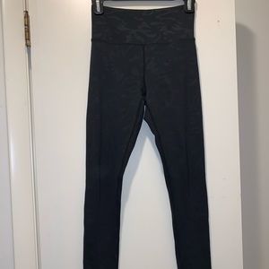 ZYIA light n tight 7/8 black camo leggings